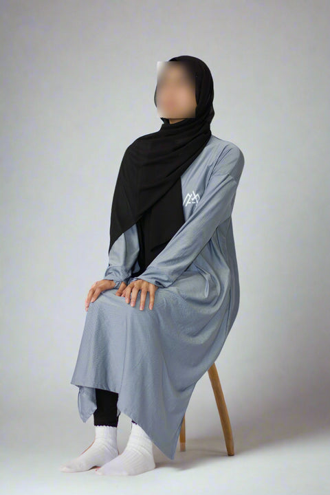 Sports abaya grey seated